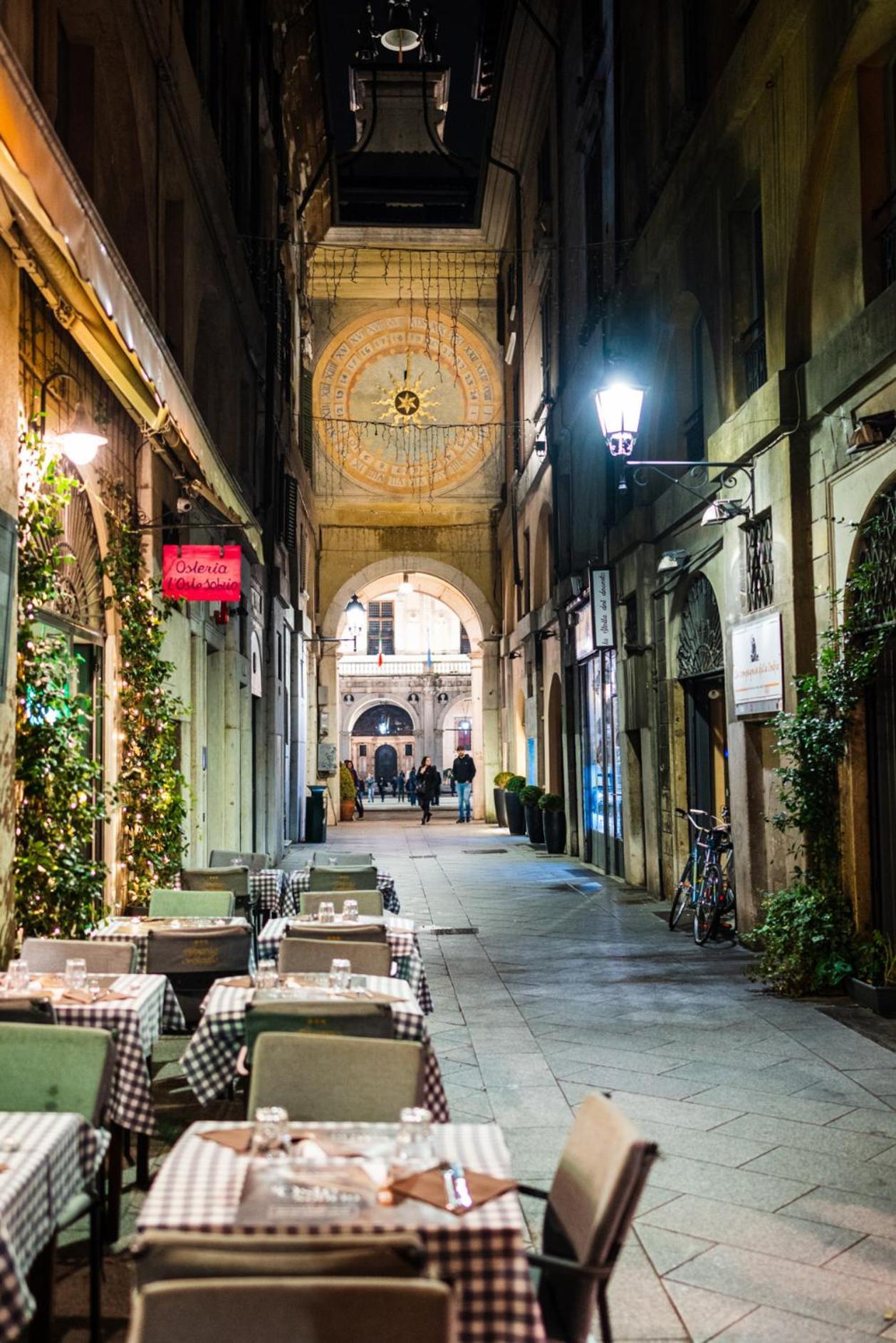 Fiordiluna, Nel Cuore Di Brescia Hotel Exterior photo